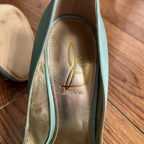 JOAN AND DAVID teal heels with rhinestone decor - Picture 7 of 7